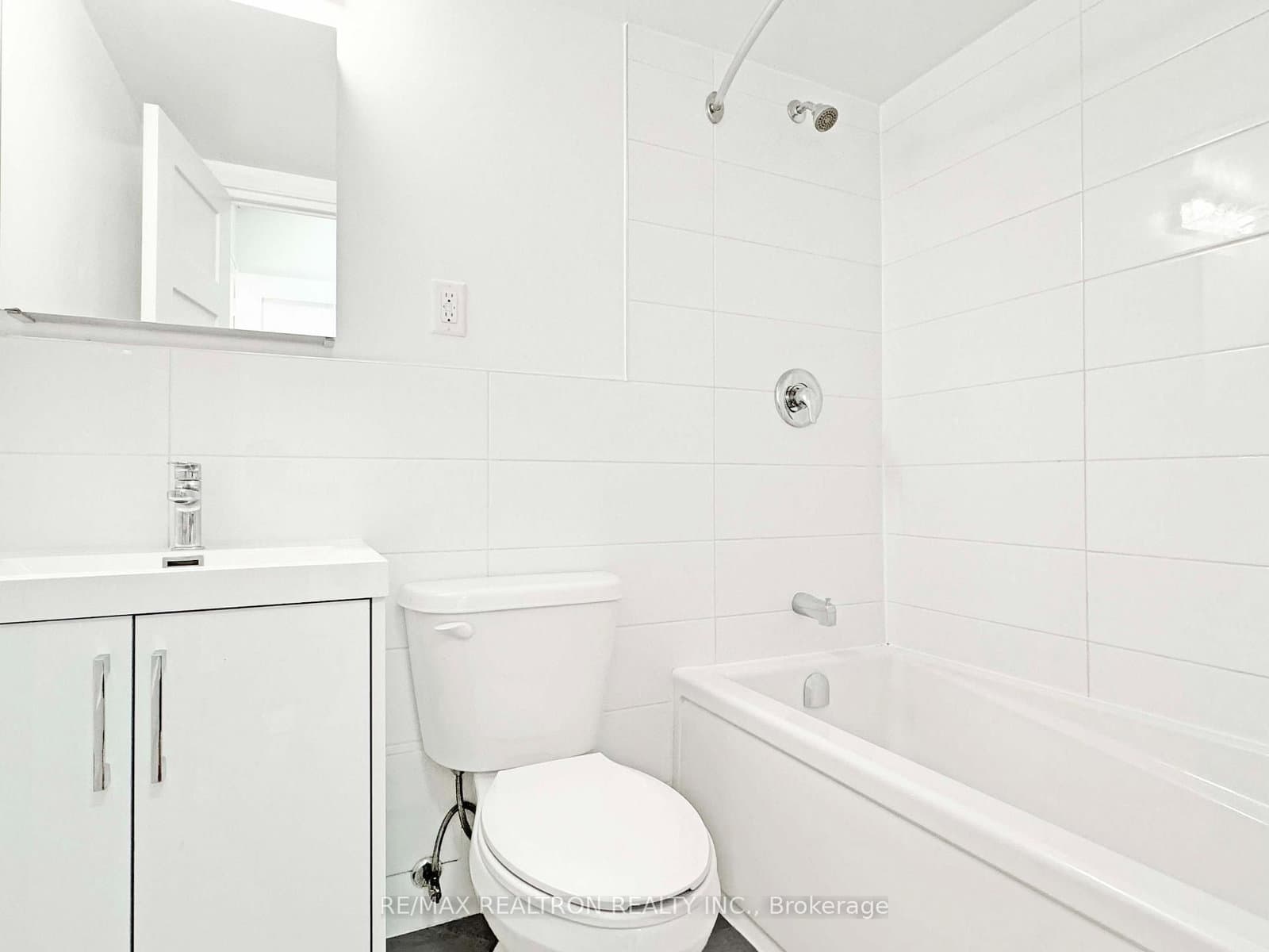 485 Huron Street, Unit 1203 thumbnail 7