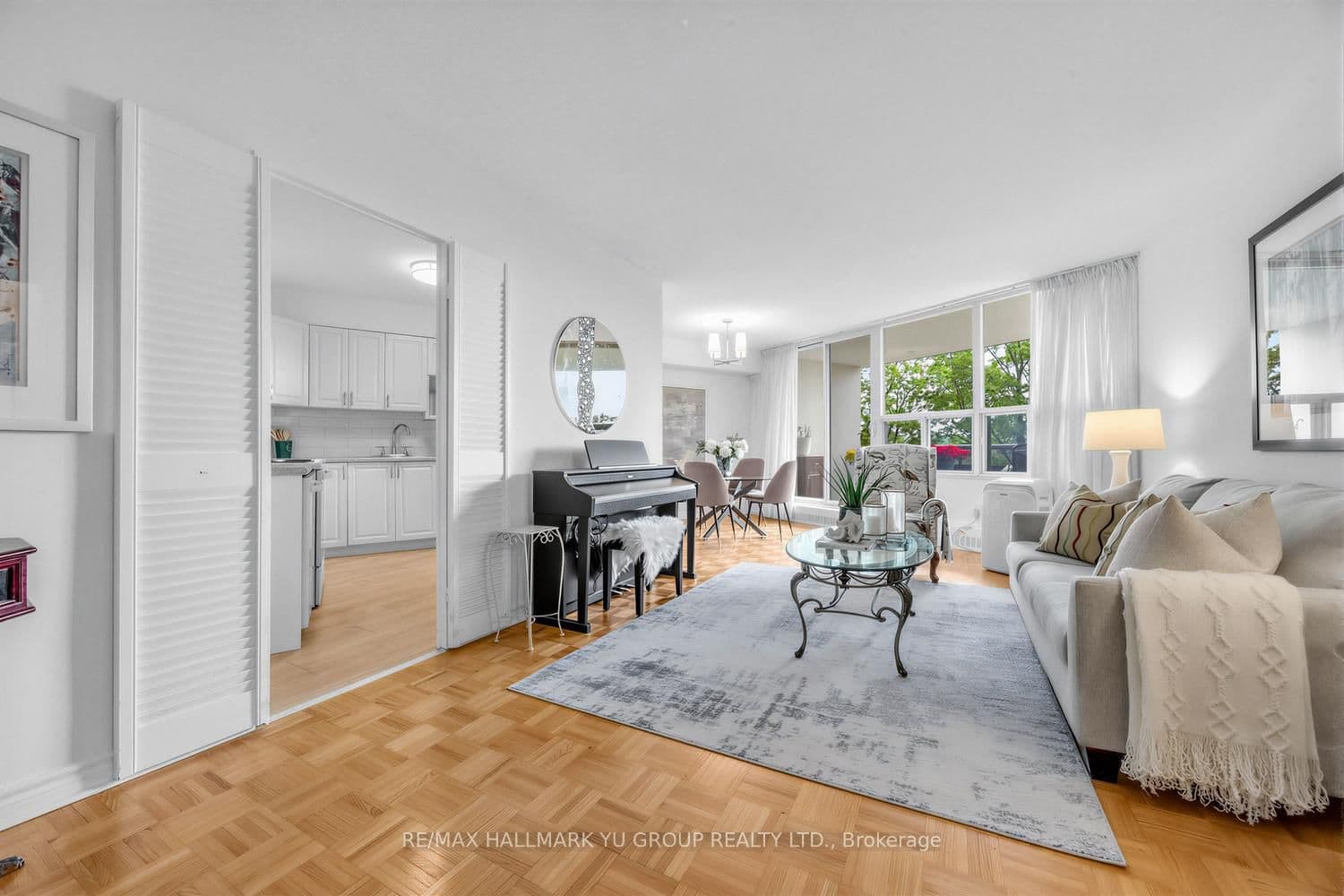 15 Vicora Linkway, Unit 401 thumbnail 3