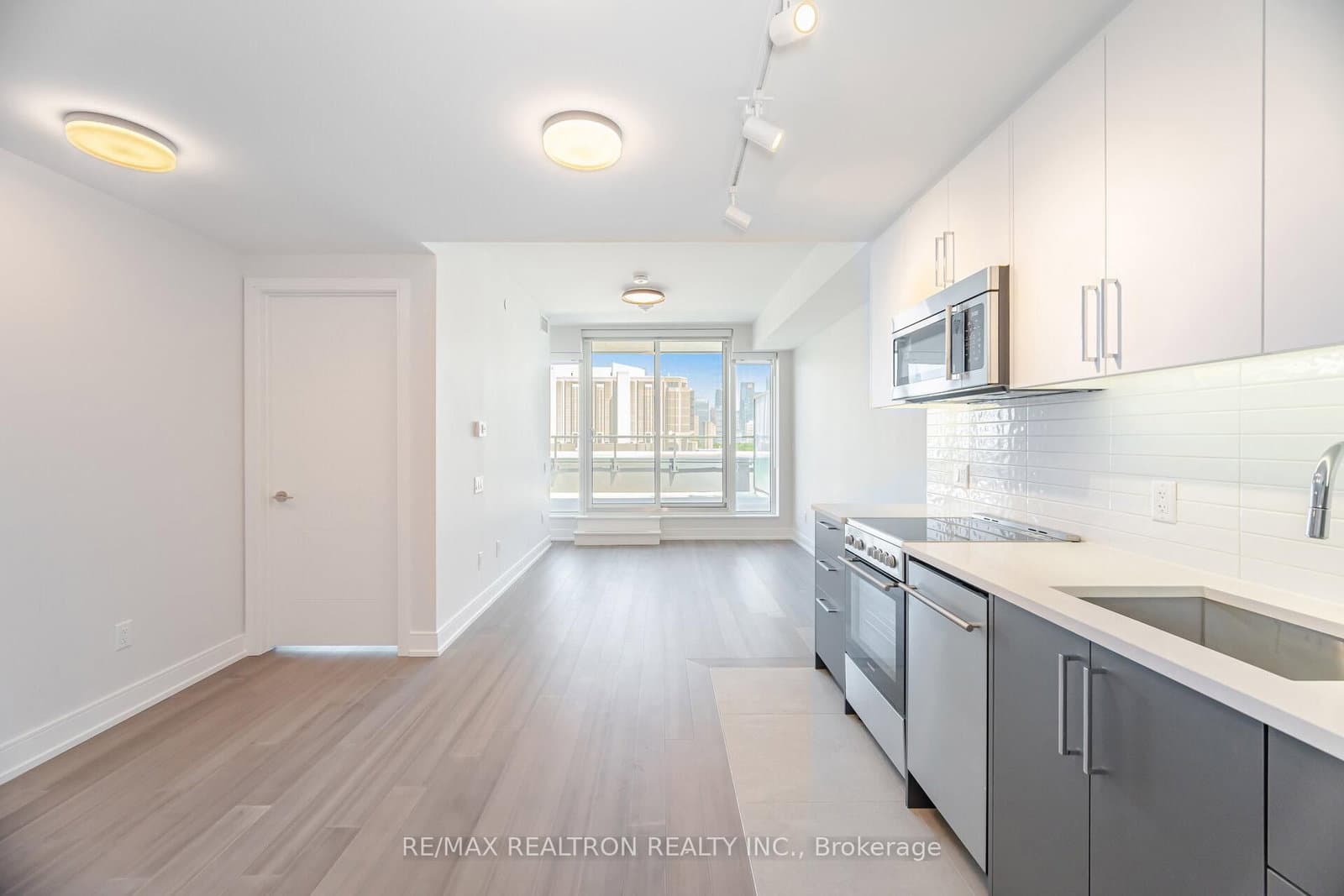 664 Spadina Avenue, Unit 1005 thumbnail 6