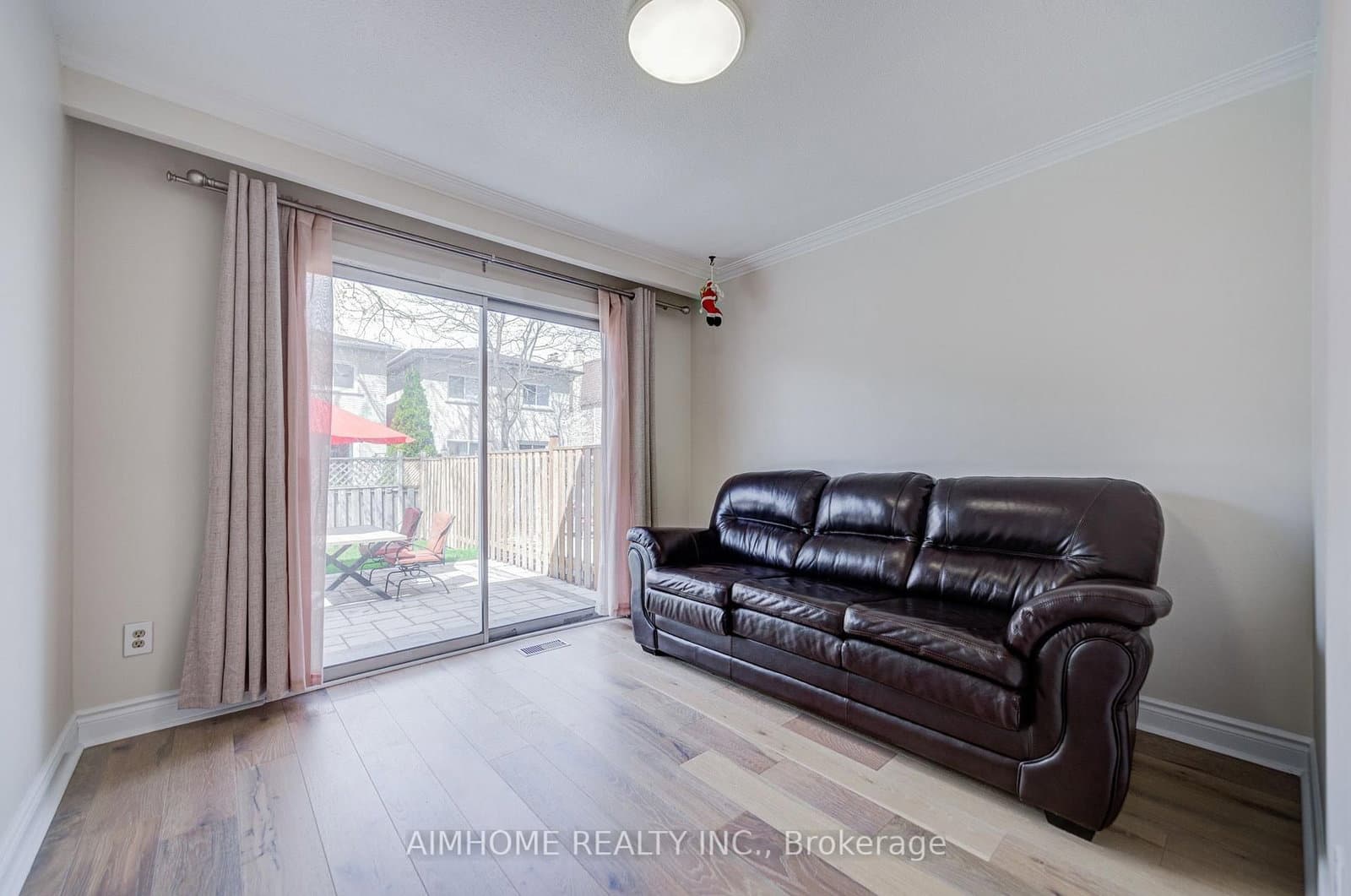 163 Chipwood Crescent thumbnail 14