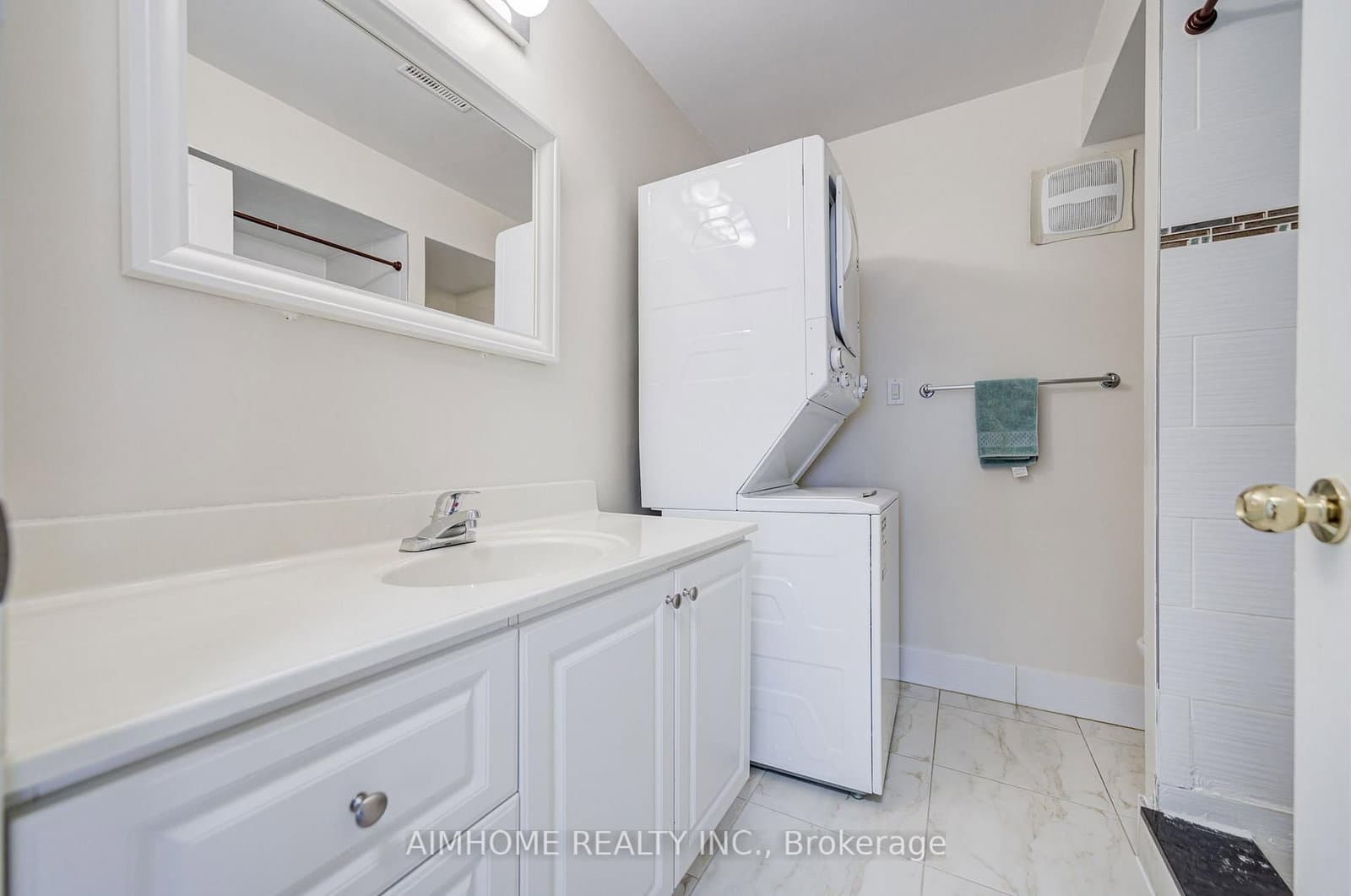 163 Chipwood Crescent thumbnail 32