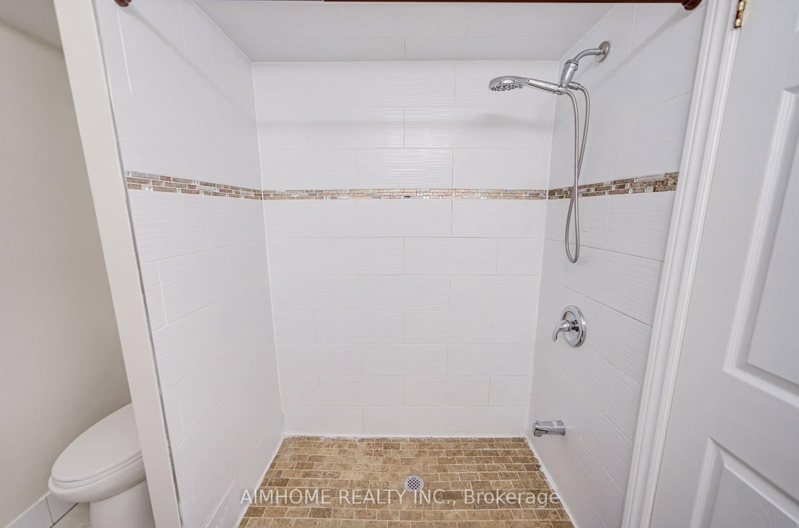 163 Chipwood Crescent thumbnail 33