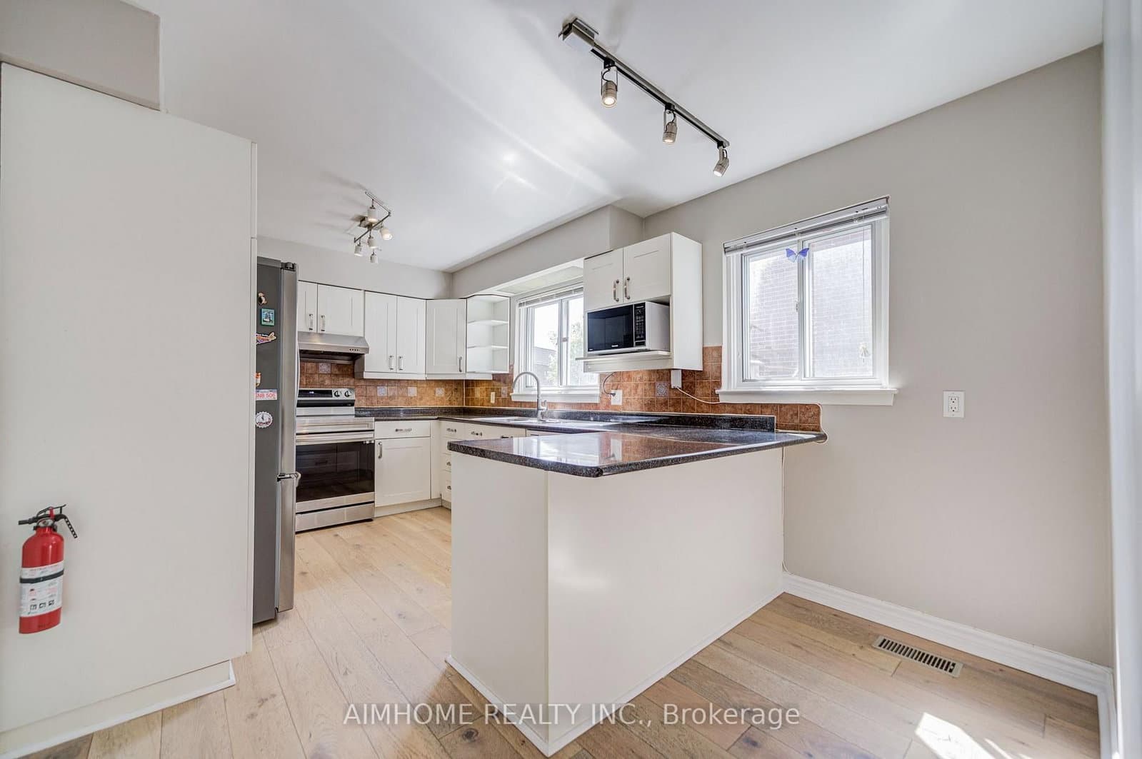 163 Chipwood Crescent thumbnail 7