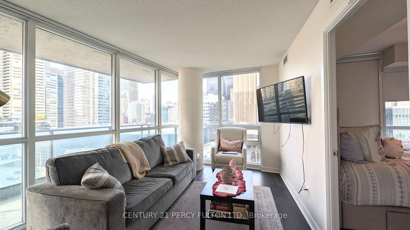 33 Bay Street, Unit 1303 thumbnail 8