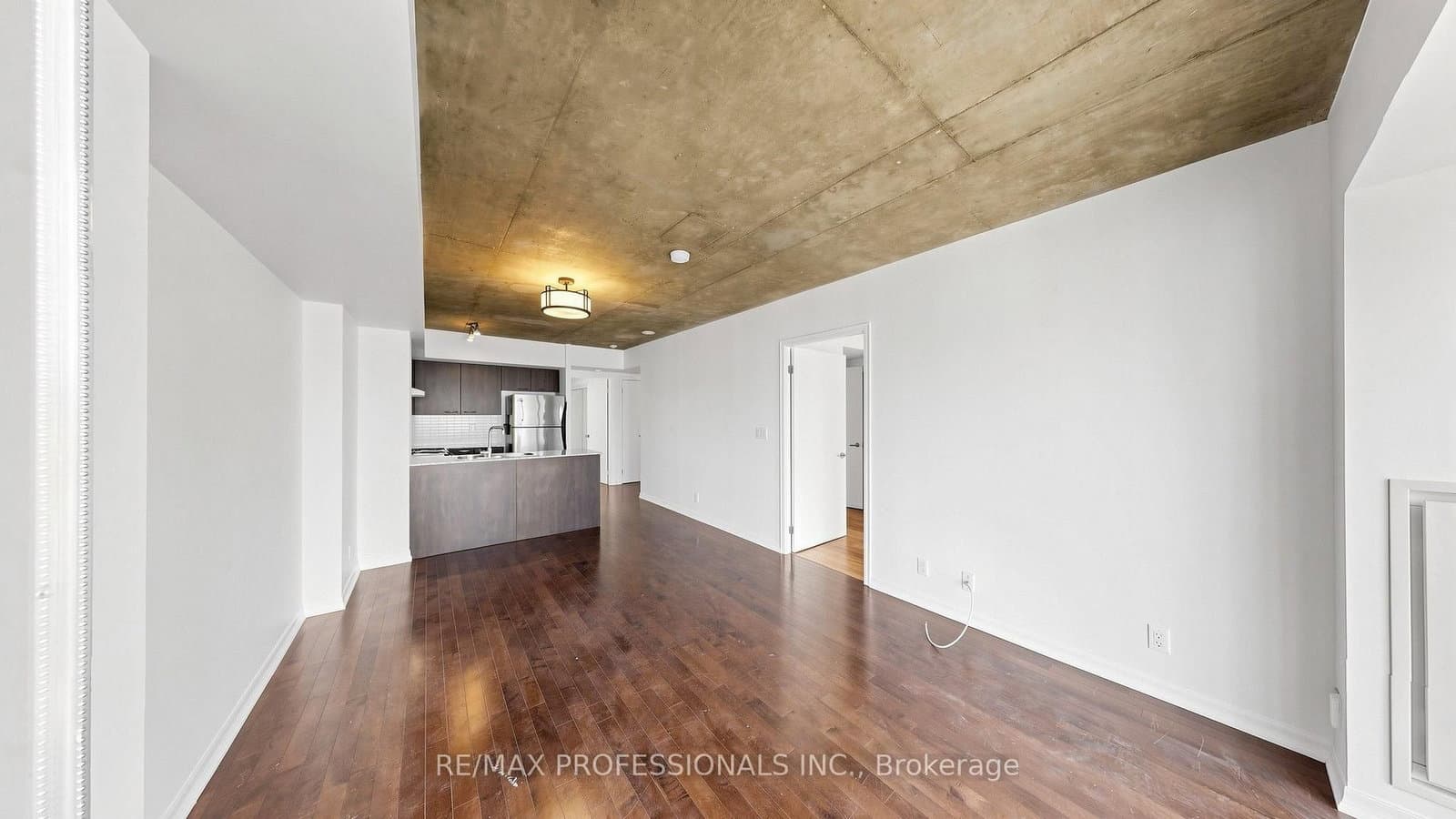 22 Wellesley Street E, Unit 2008 thumbnail 11