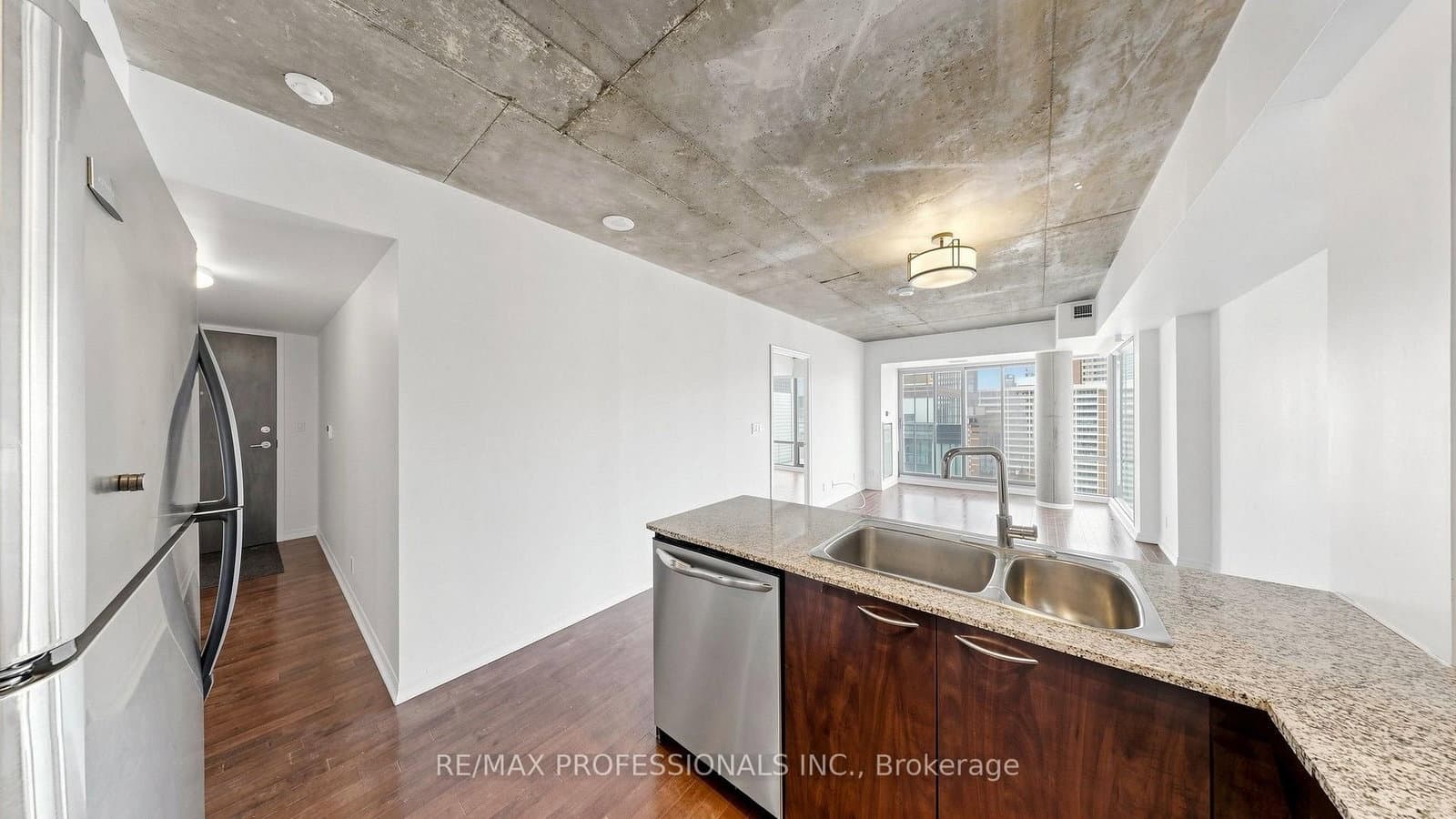 22 Wellesley Street E, Unit 2008 thumbnail 14