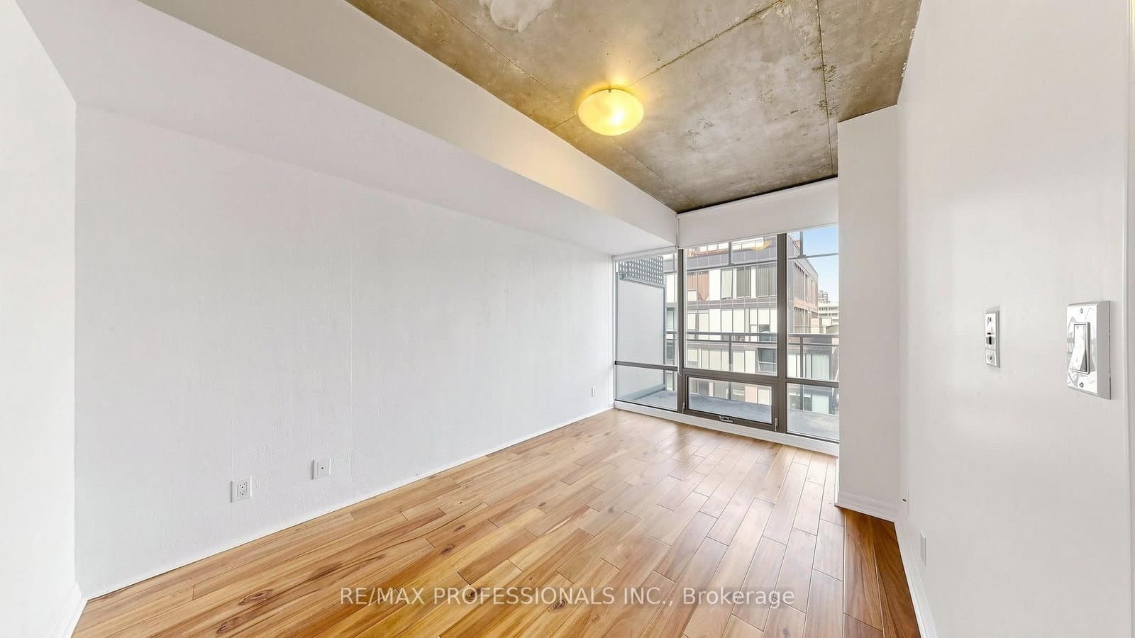 22 Wellesley Street E, Unit 2008 thumbnail 16