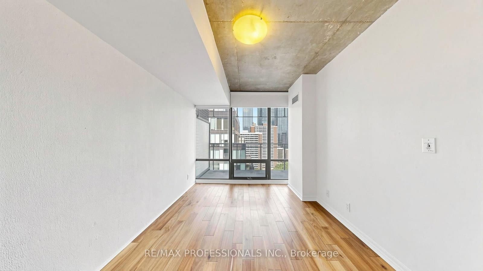 22 Wellesley Street E, Unit 2008 thumbnail 17
