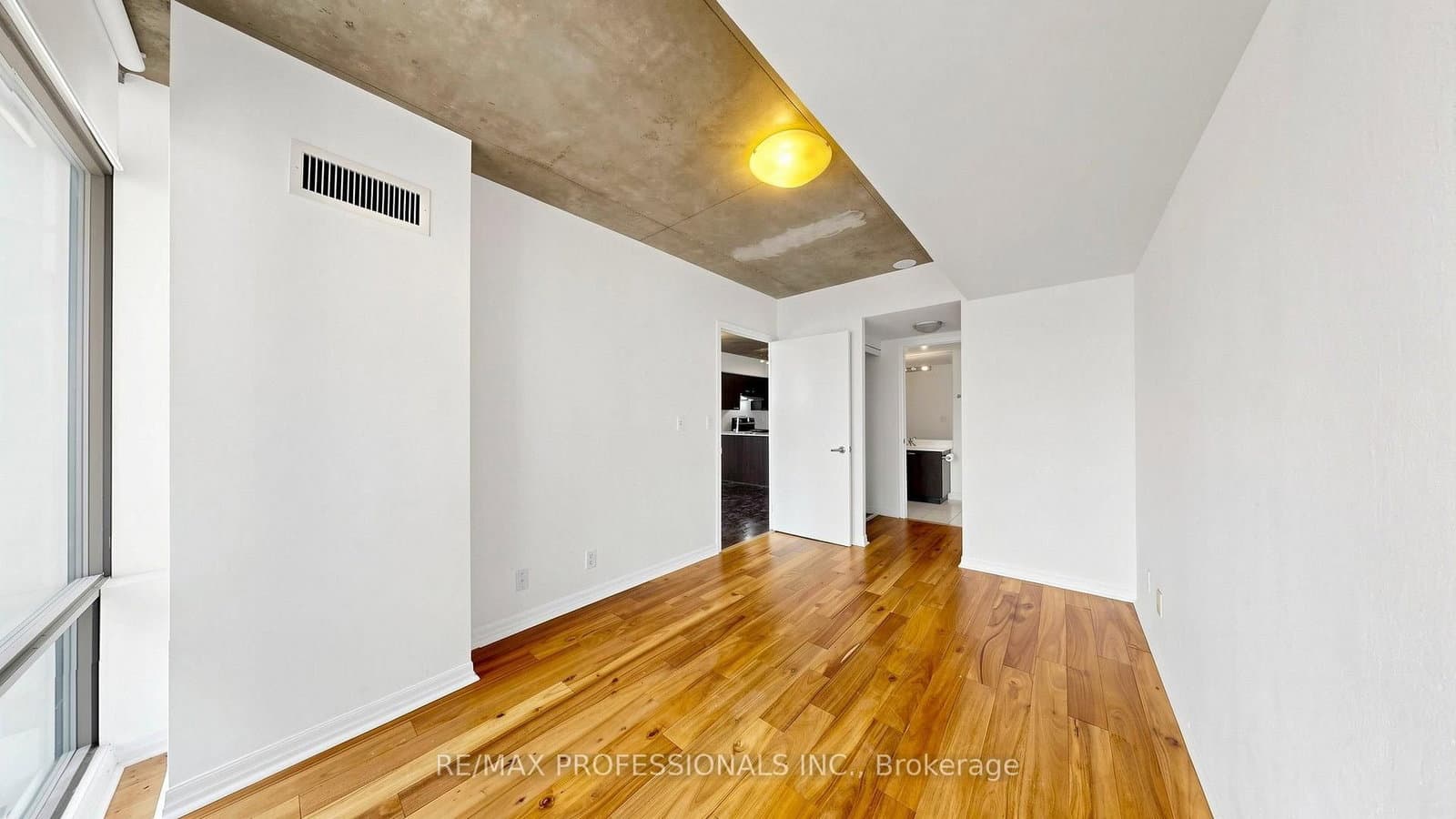 22 Wellesley Street E, Unit 2008 thumbnail 19