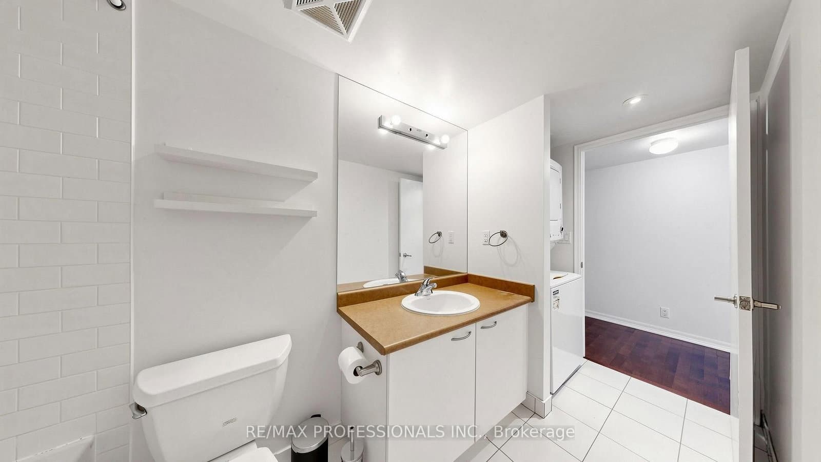 22 Wellesley Street E, Unit 2008 thumbnail 25
