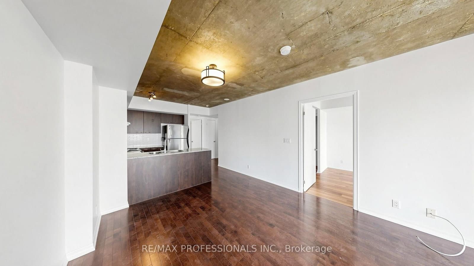 22 Wellesley Street E, Unit 2008 thumbnail 3