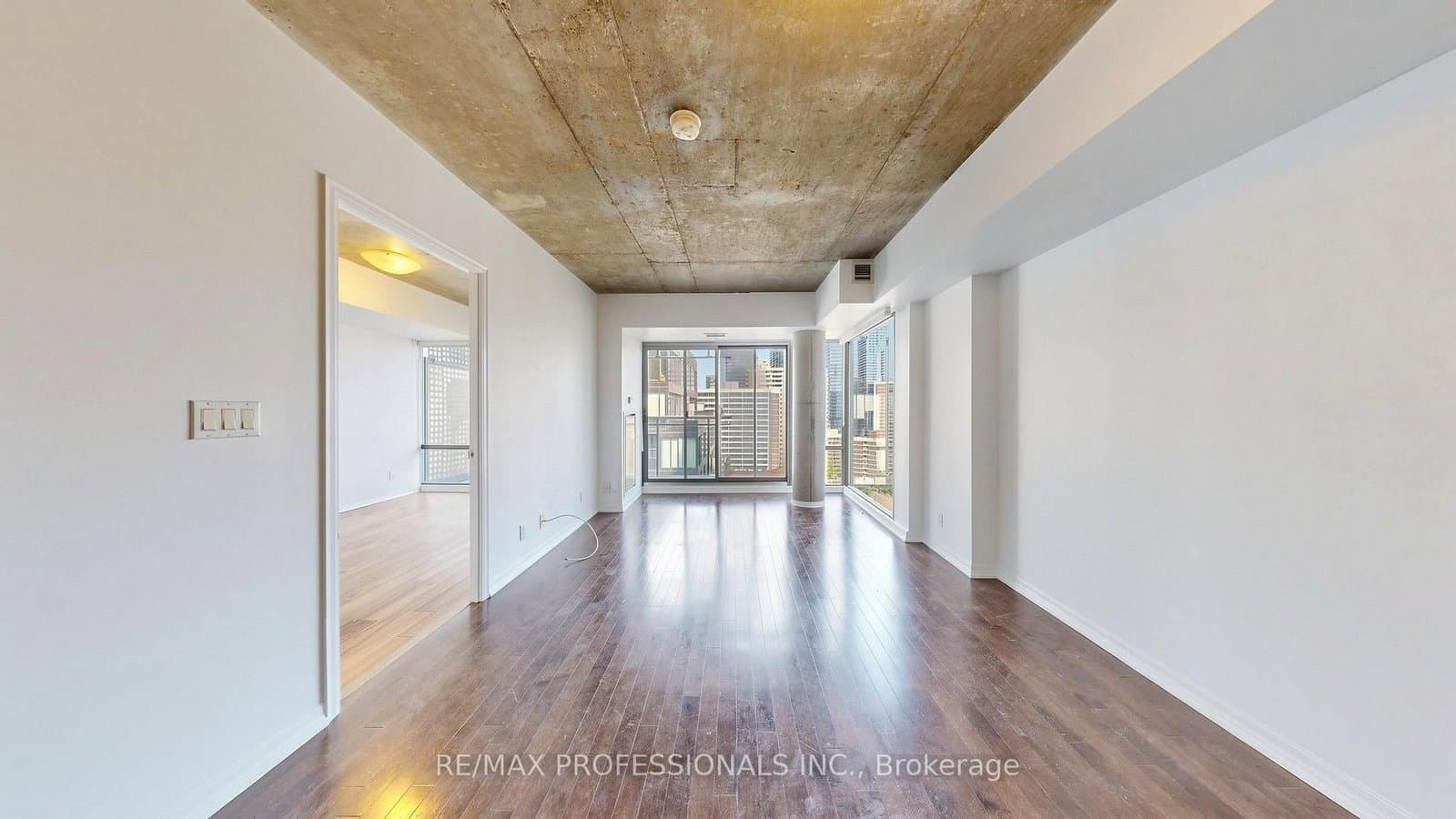 22 Wellesley Street E, Unit 2008 thumbnail 7