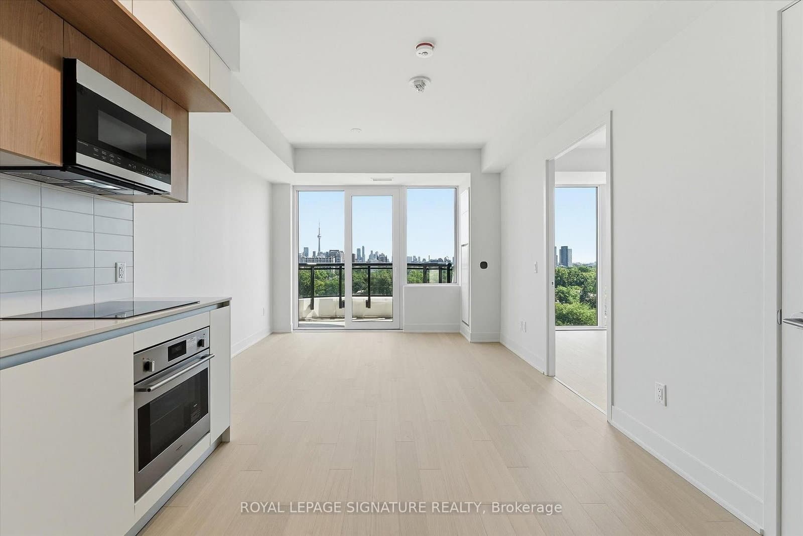 322 Dupont Street, Unit 1004 thumbnail 10