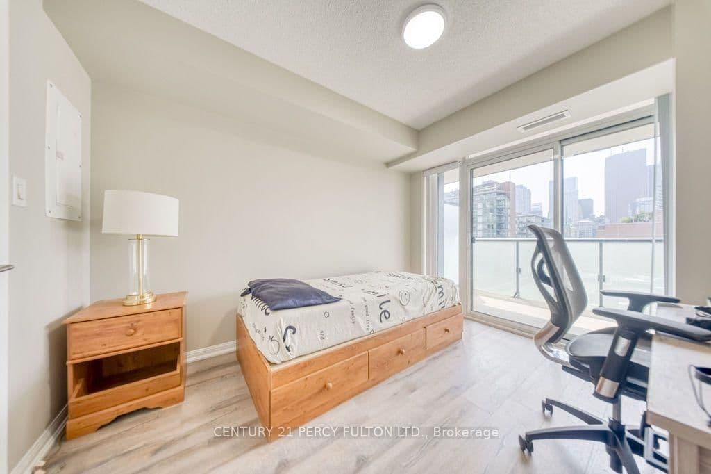 400 Adelaide Street E, Unit 1107 thumbnail 18