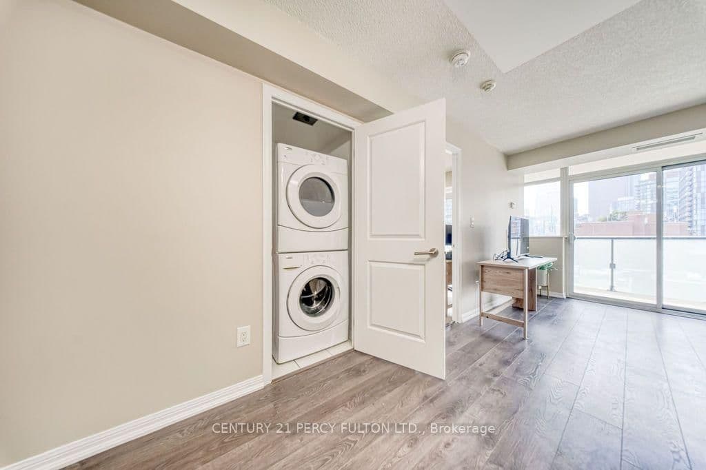 400 Adelaide Street E, Unit 1107 thumbnail 22