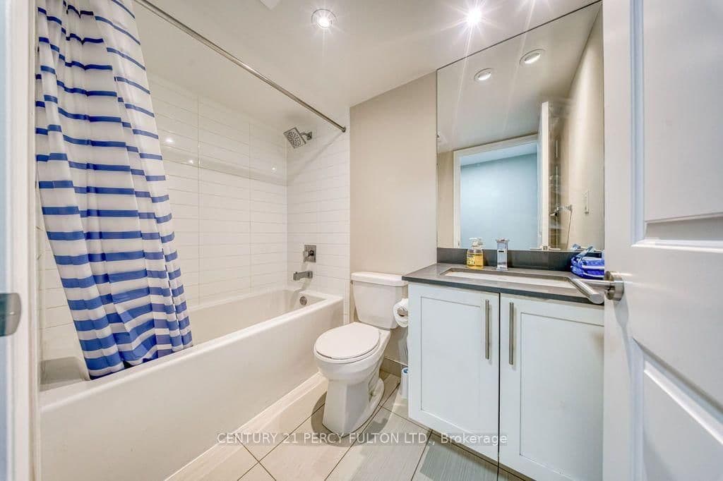 400 Adelaide Street E, Unit 1107 thumbnail 23