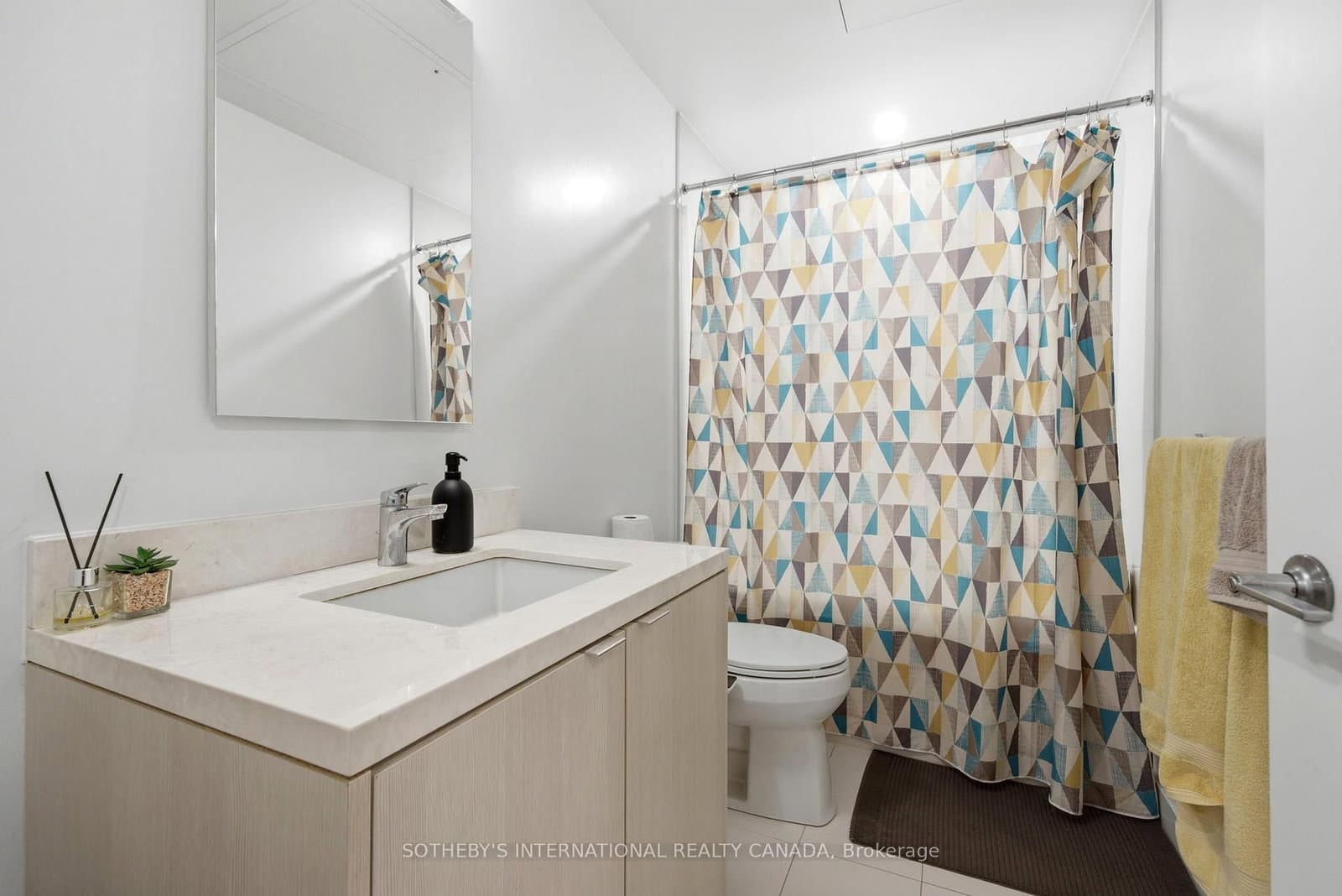 125 Blue Jays Way, Unit 3208 thumbnail 21