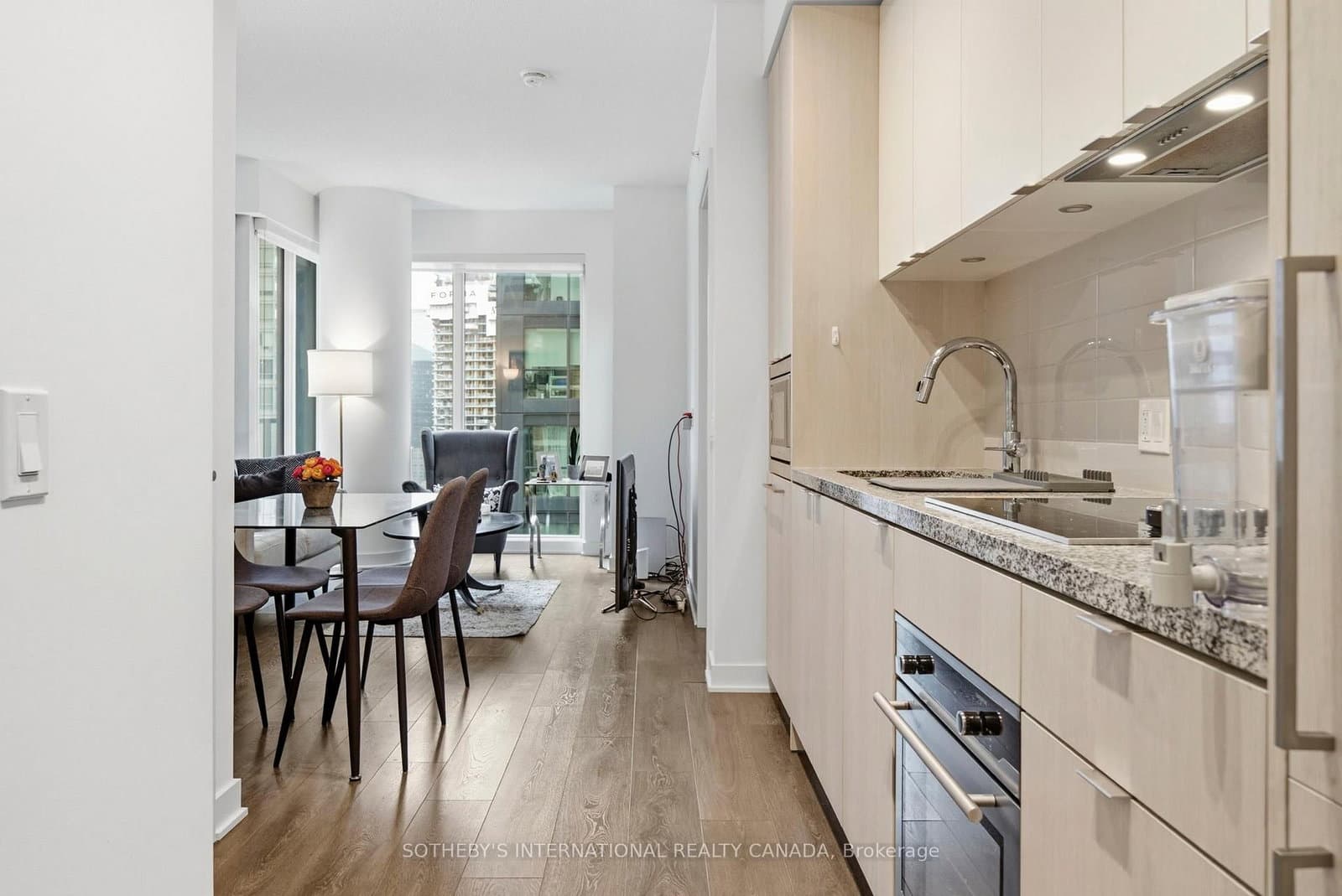 125 Blue Jays Way, Unit 3208 thumbnail 7