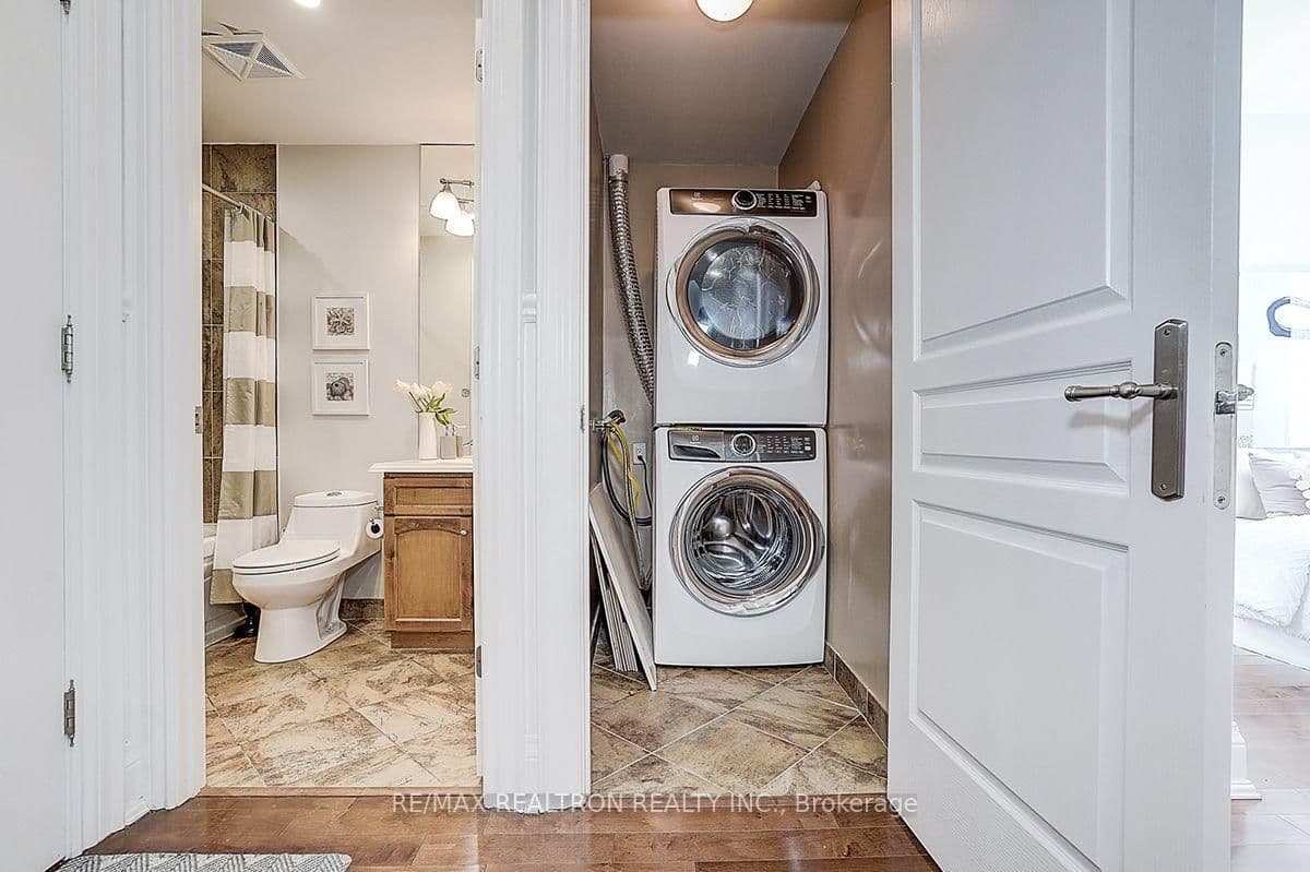 274 Duplex Avenue thumbnail 24