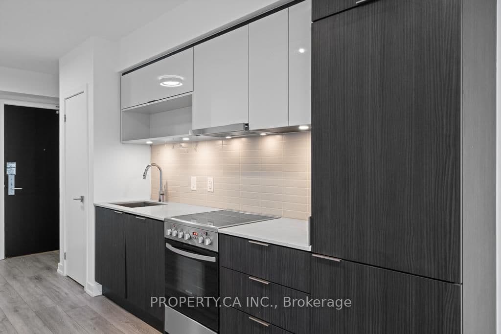 159 Wellesley Street E, Unit 2911 thumbnail 13