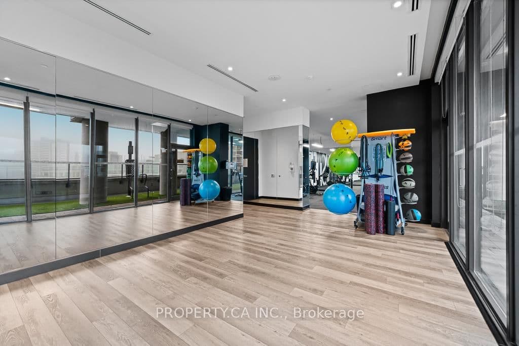 159 Wellesley Street E, Unit 2911 thumbnail 26