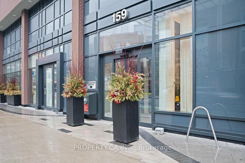 159 Wellesley Street E, Unit 2911 thumbnail 32
