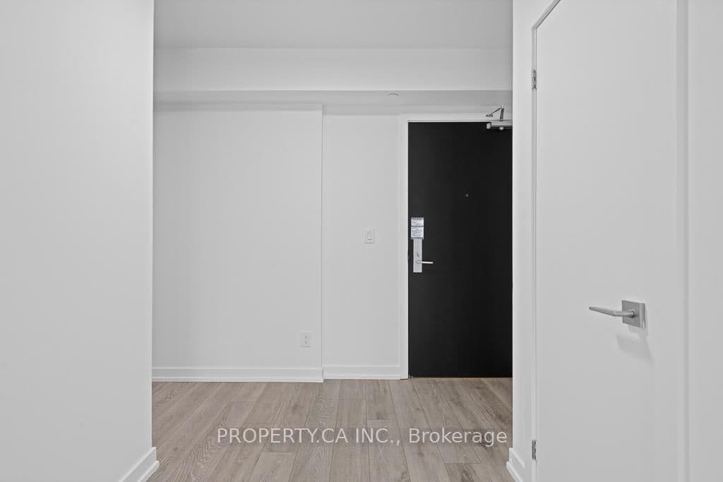 159 Wellesley Street E, Unit 2911 thumbnail 5