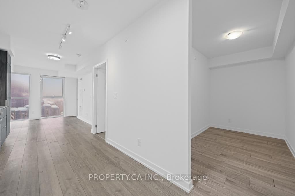 159 Wellesley Street E, Unit 2911 thumbnail 6