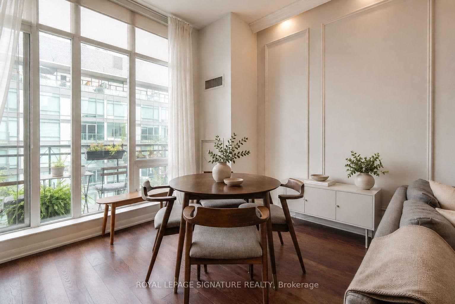 205 Frederick Street, Unit PH09 thumbnail 4