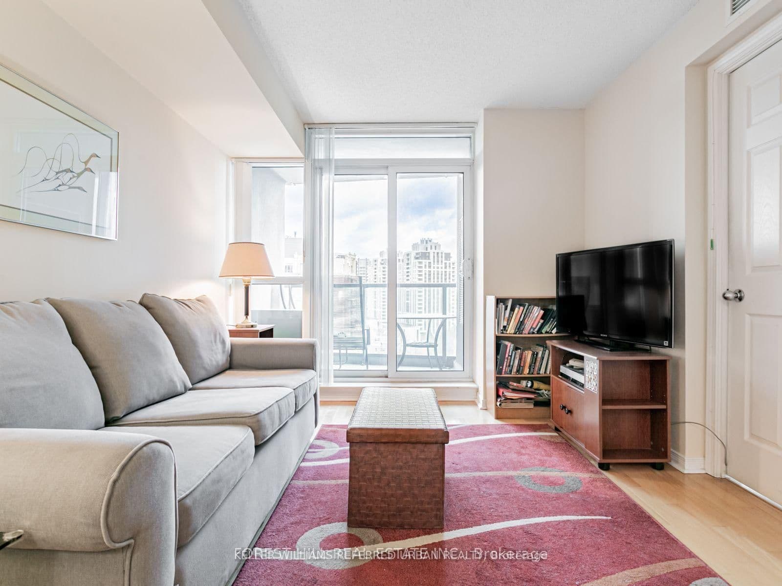 30 Harrison Garden Boulevard, Unit 1501 thumbnail 12