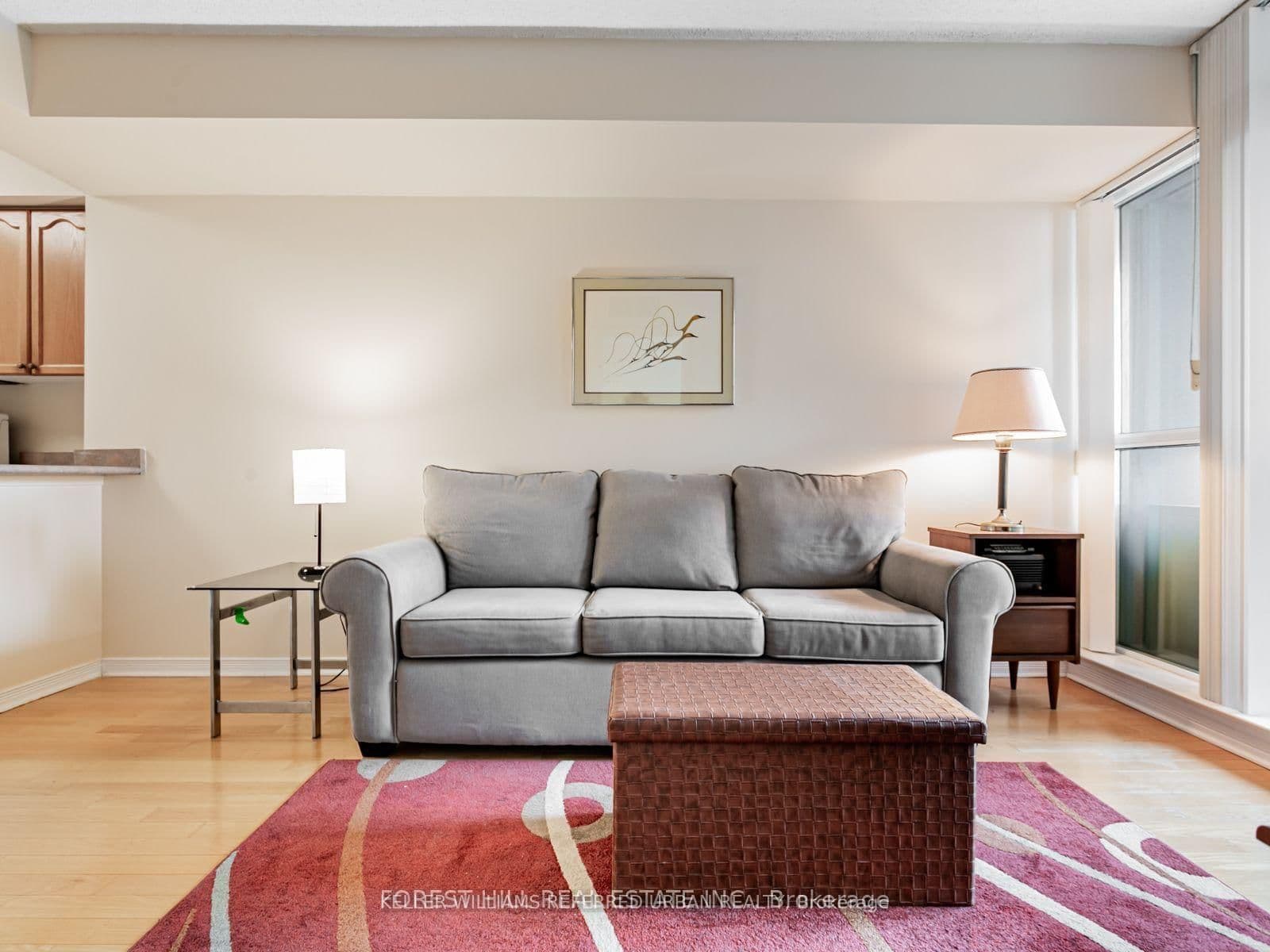 30 Harrison Garden Boulevard, Unit 1501 thumbnail 13