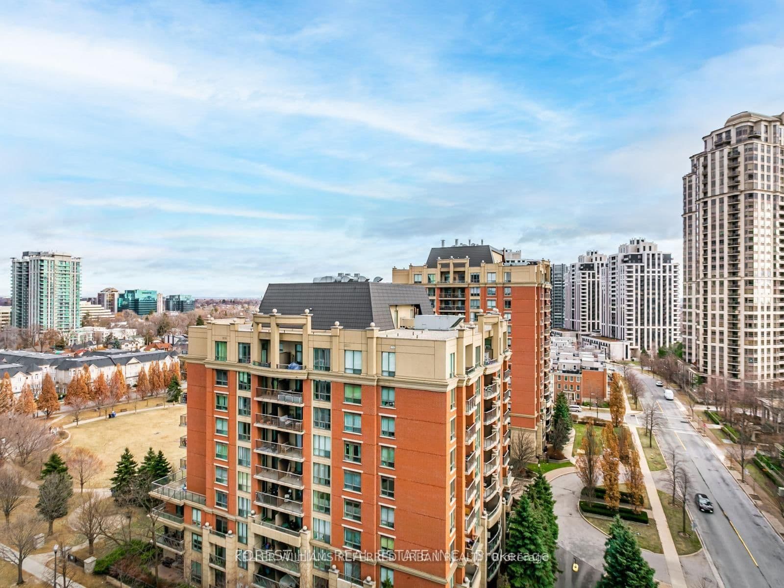 30 Harrison Garden Boulevard, Unit 1501 thumbnail 16
