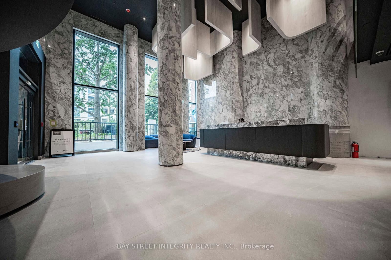 91 Montclair Avenue, Unit 702 thumbnail 3