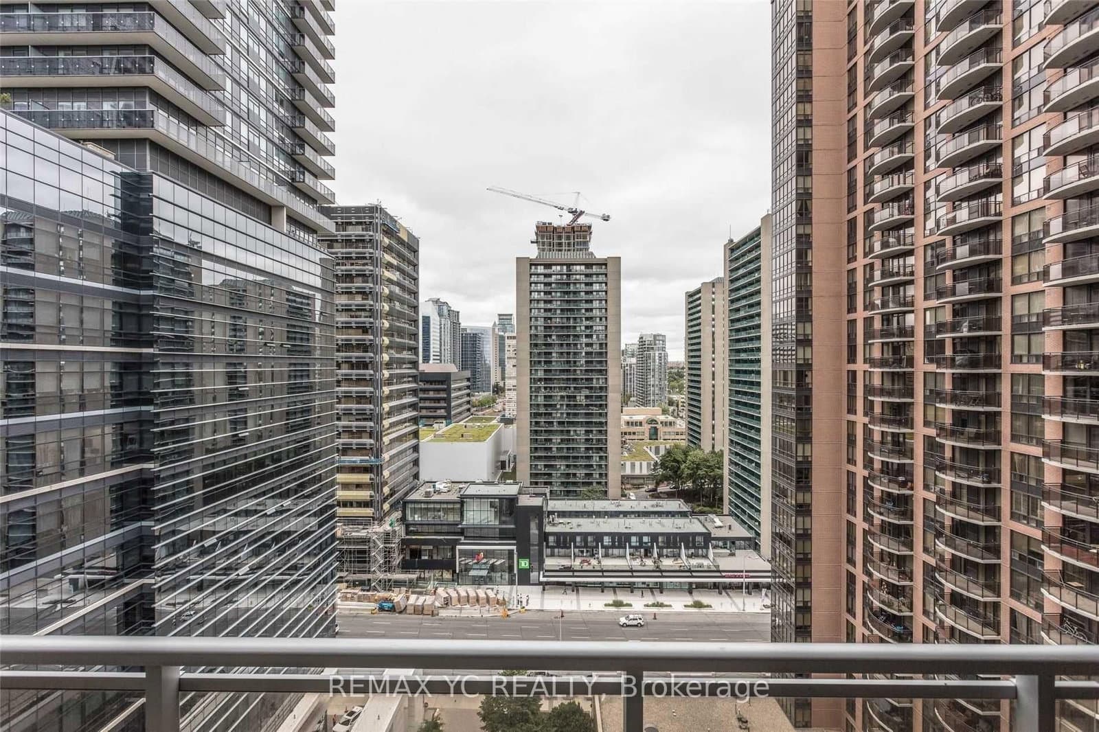 23 SHEPPARD Avenue E, Unit 1803 thumbnail 12
