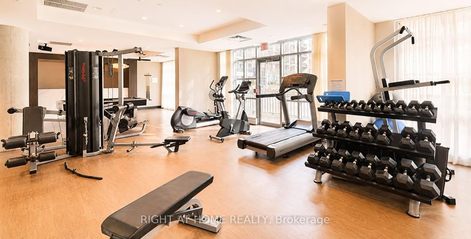 19 Brant Street, Unit 605 thumbnail 10