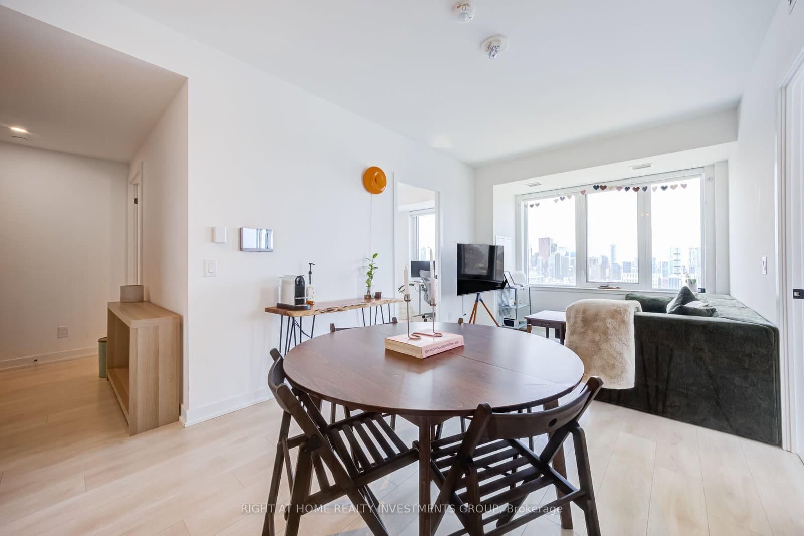 5 Defries Street, Unit 3408 thumbnail 14