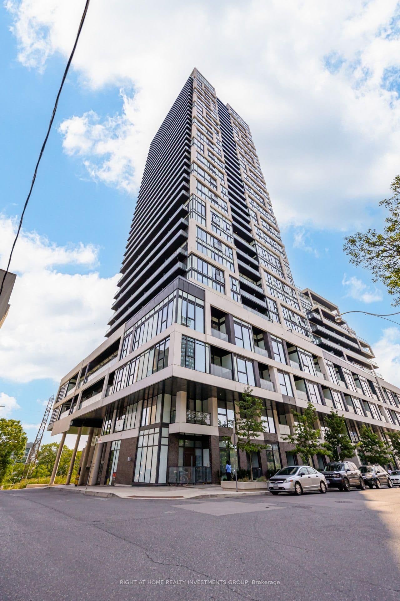 5 Defries Street, Unit 3408 thumbnail 2