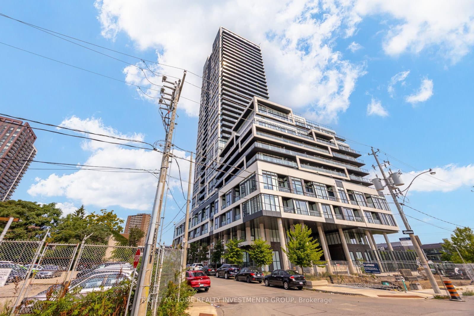 5 Defries Street, Unit 3408 thumbnail 4