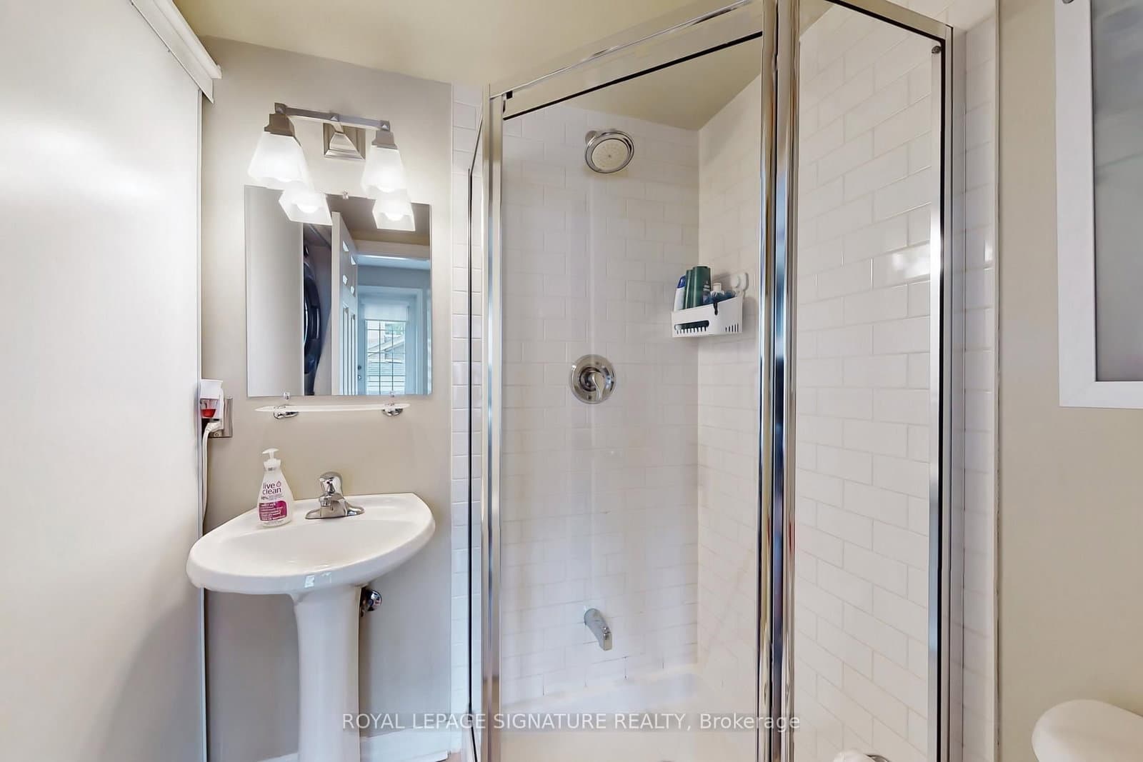 6 Wellesley Place, Unit 42 thumbnail 17