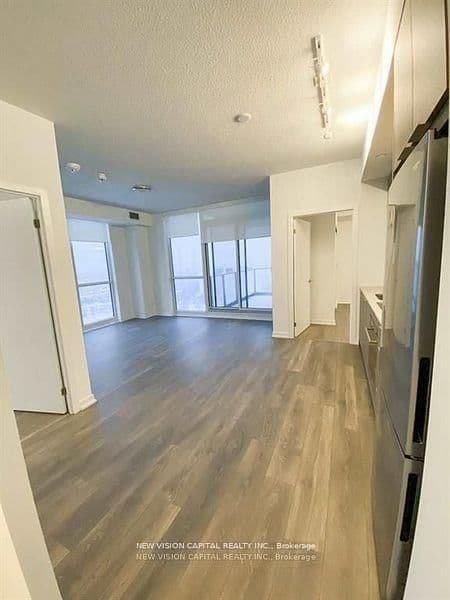 32 Forest Manor Road, Unit 1808 thumbnail 3