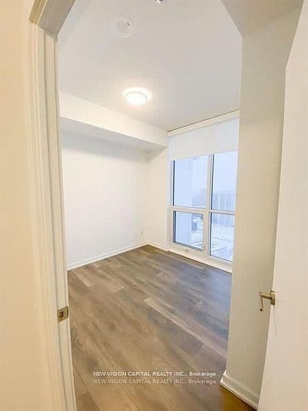 32 Forest Manor Road, Unit 1808 thumbnail 4
