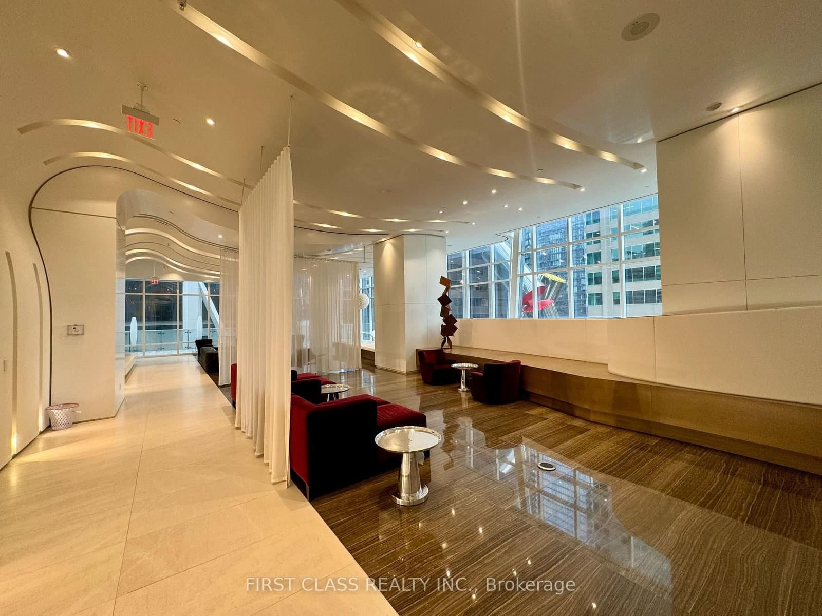 1 Bloor Street E thumbnail 12