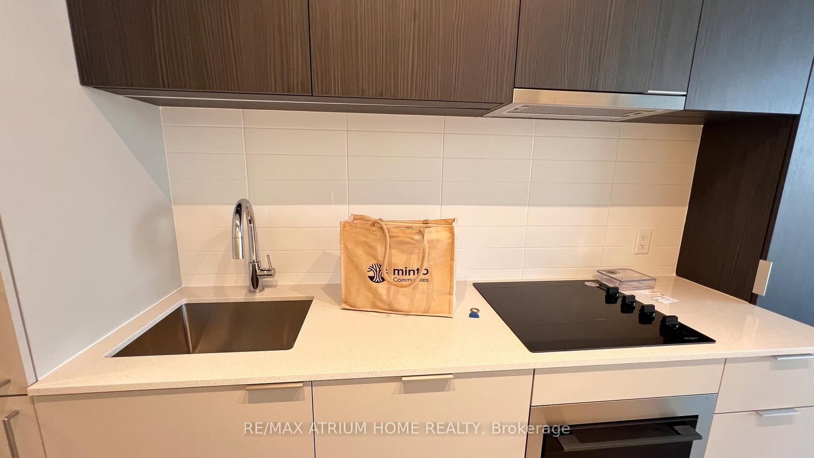 89 Church Street, Unit 4705 thumbnail 6