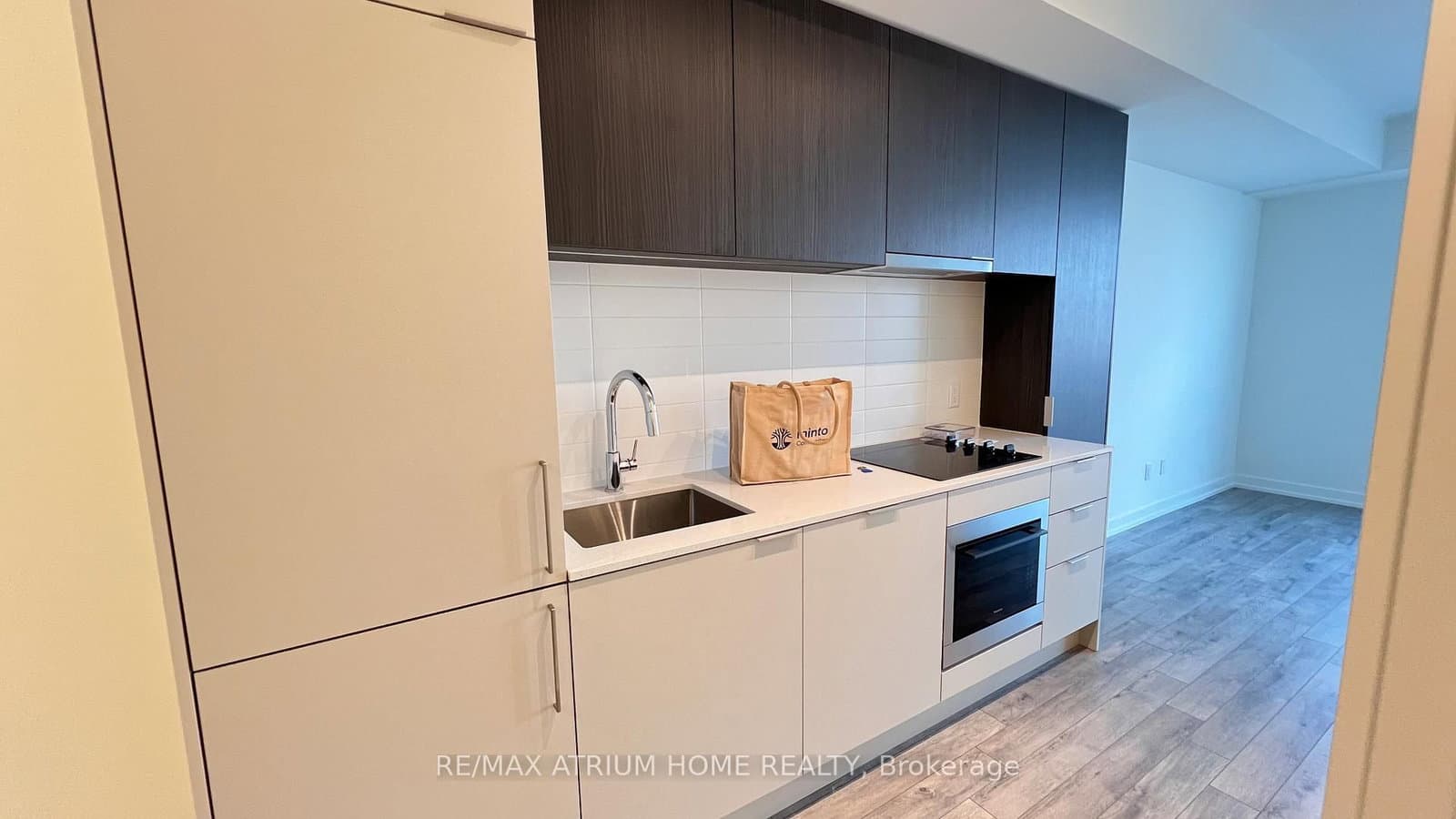 89 Church Street, Unit 4705 thumbnail 8