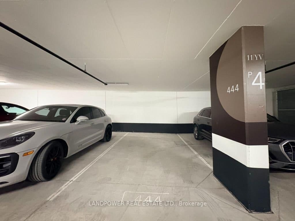 11 Yorkville Avenue, Unit 1307 thumbnail 19