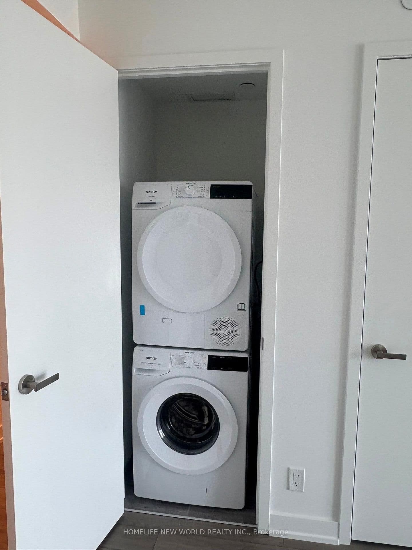 88 Queen Street E, Unit 3512 thumbnail 17
