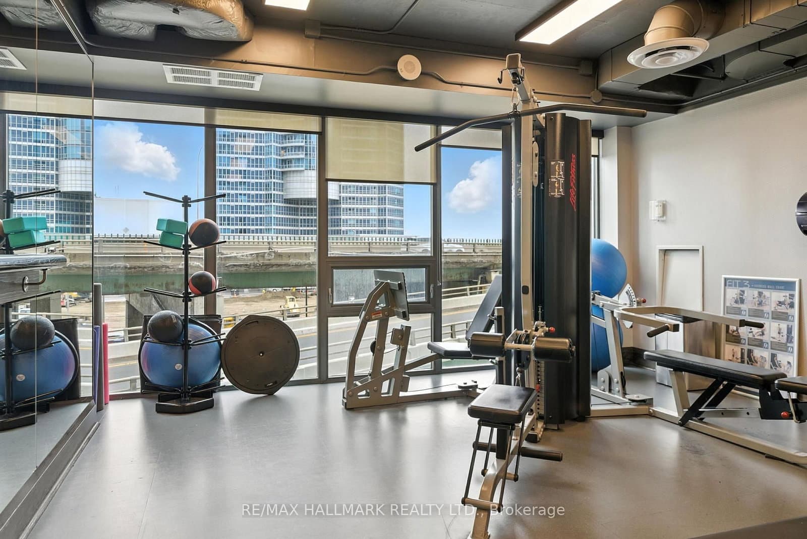 25 Lower Simcoe Street, Unit 301 thumbnail 28