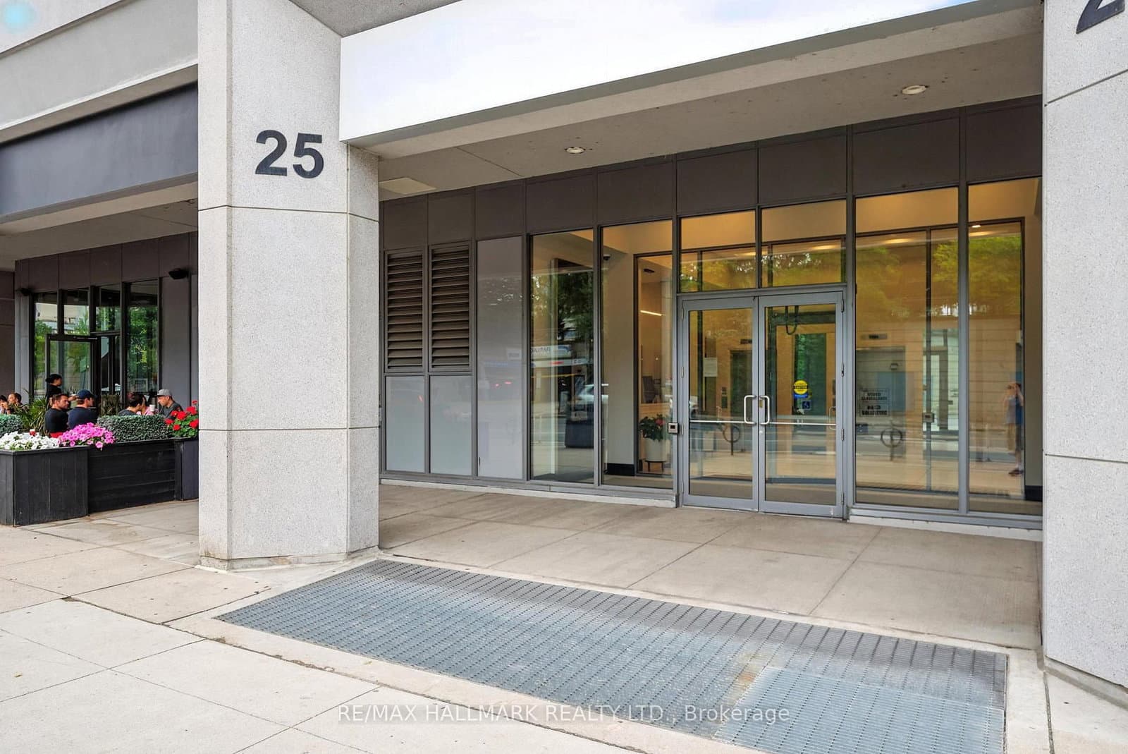 25 Lower Simcoe Street, Unit 301 thumbnail 5