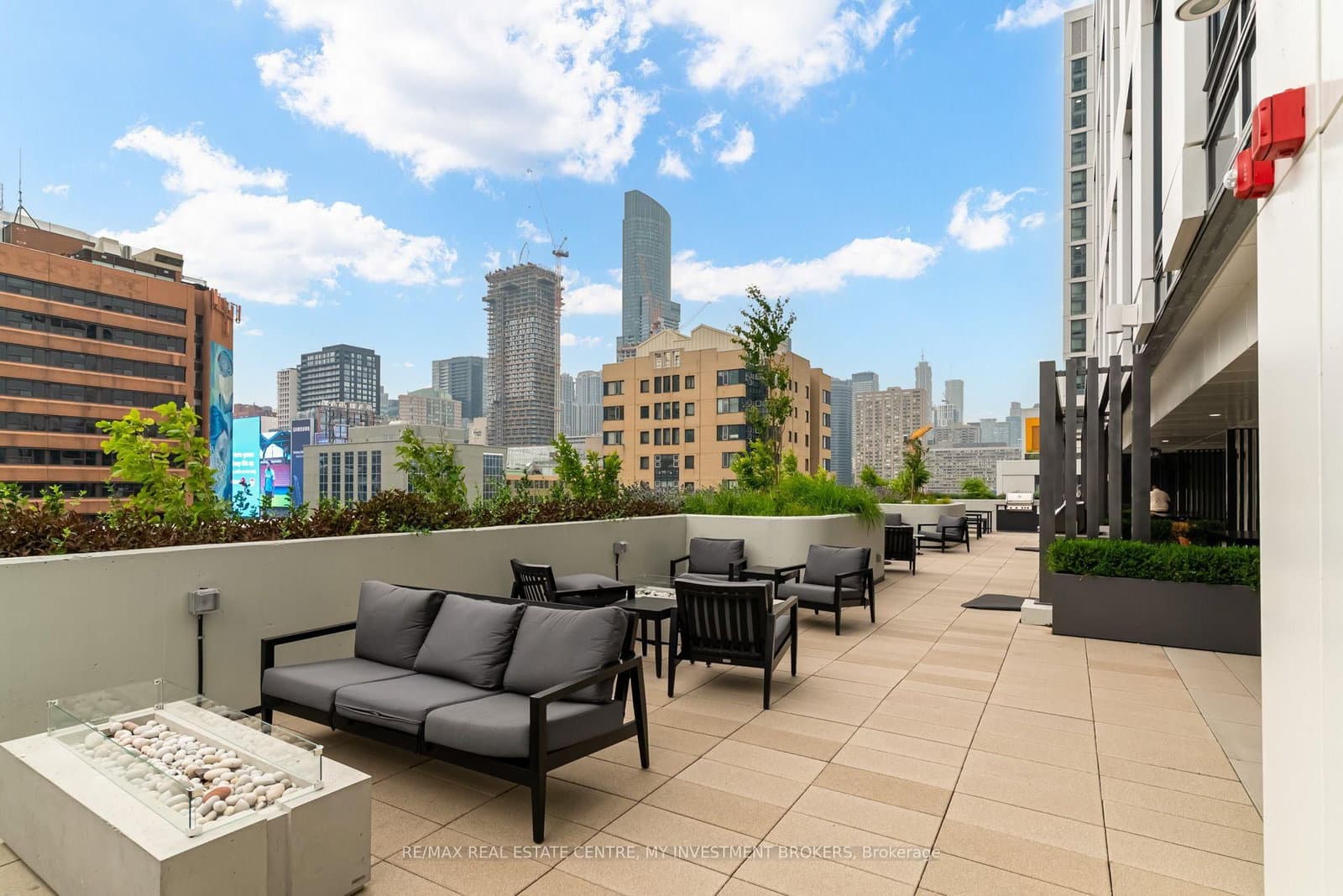 252 Church Street, Unit 1805 thumbnail 17