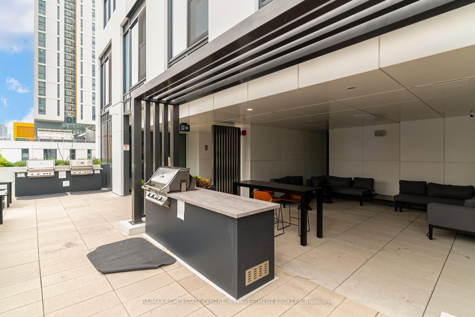 252 Church Street, Unit 1805 thumbnail 18